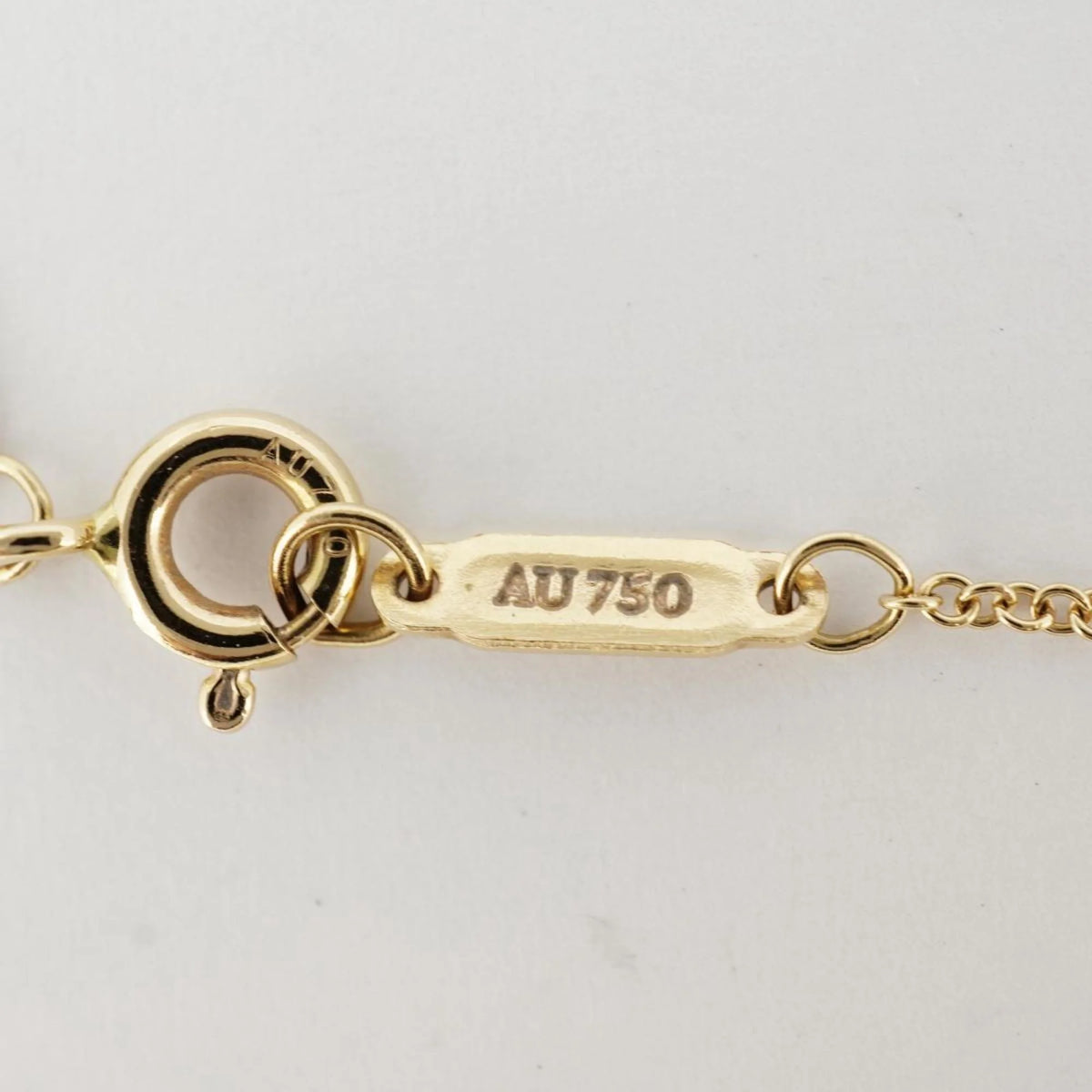 Pre-Owned Yellow Gold Diamond Necklace D216