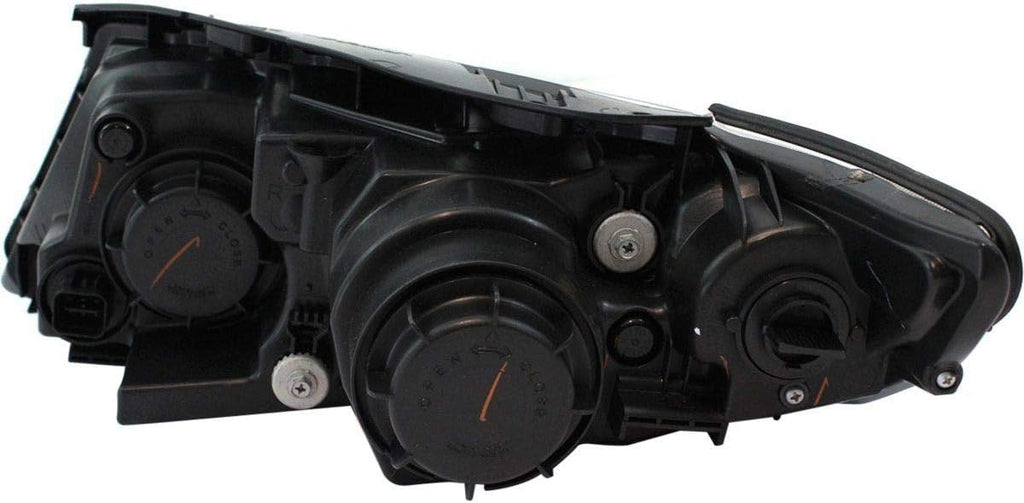 Passenger Side Headlight with Bulb X683593