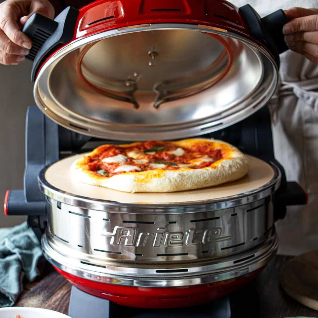 Red Pizza Oven A683