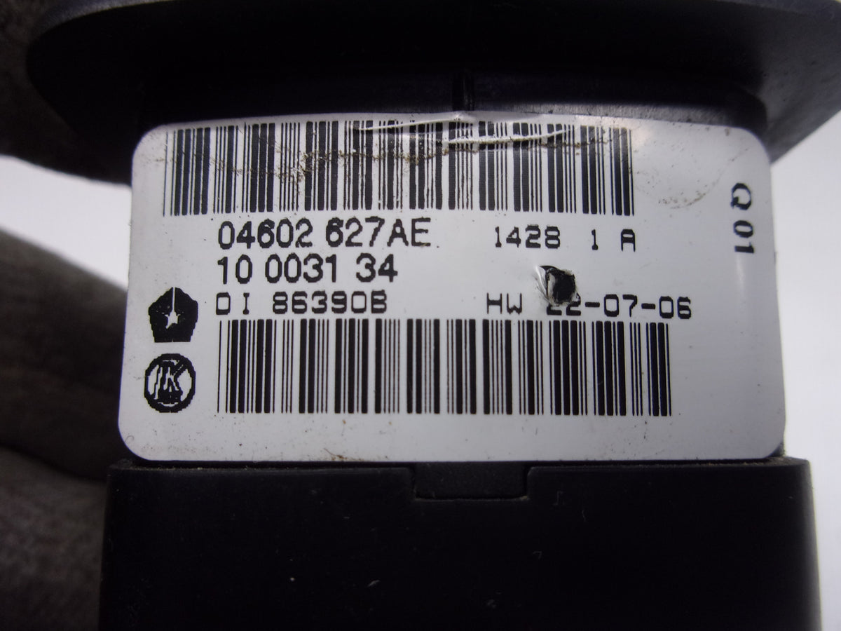 Pre-Owned Dodge Caravan Driver Door Master Power Window Switch Y6483