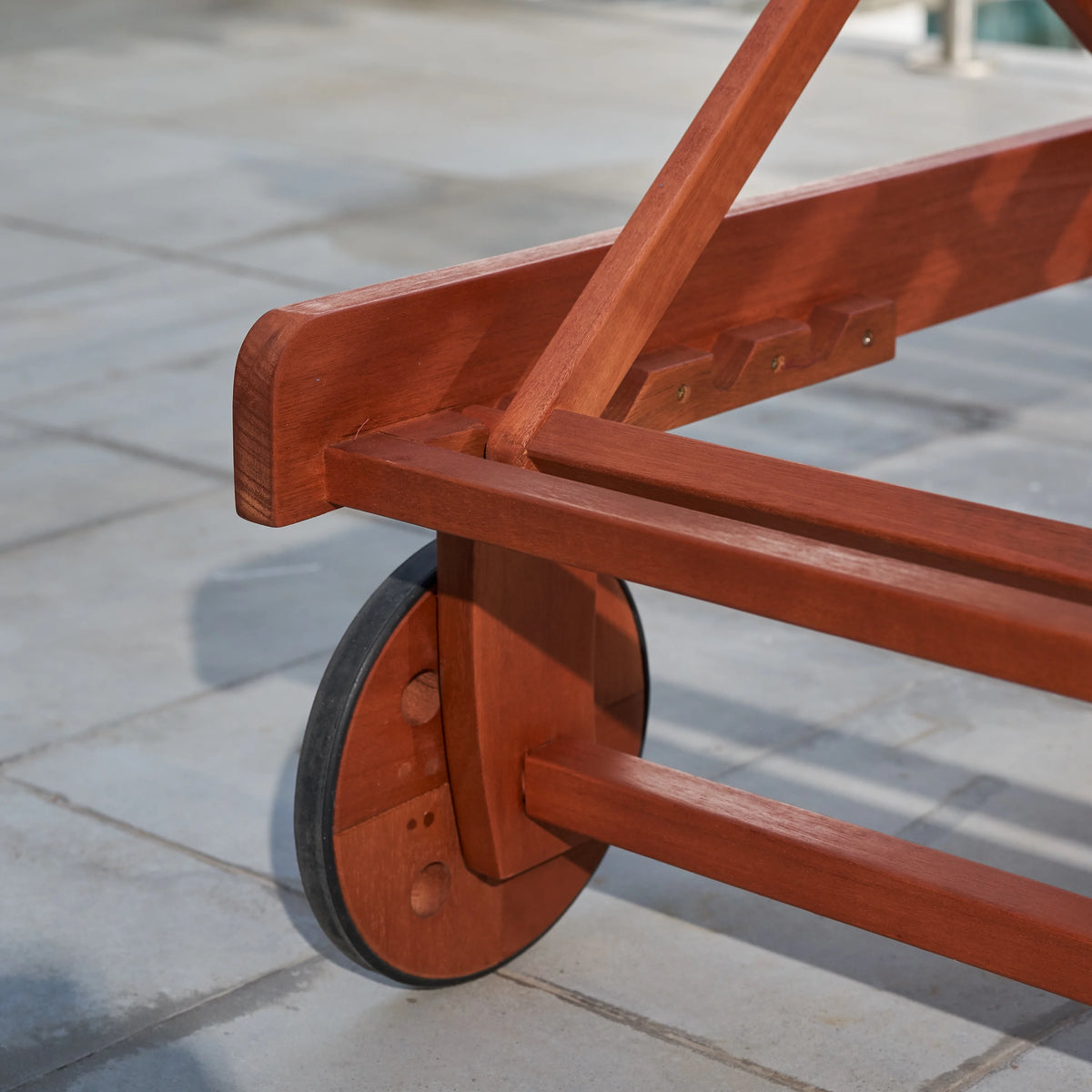 Folding Chaise Lounge I446