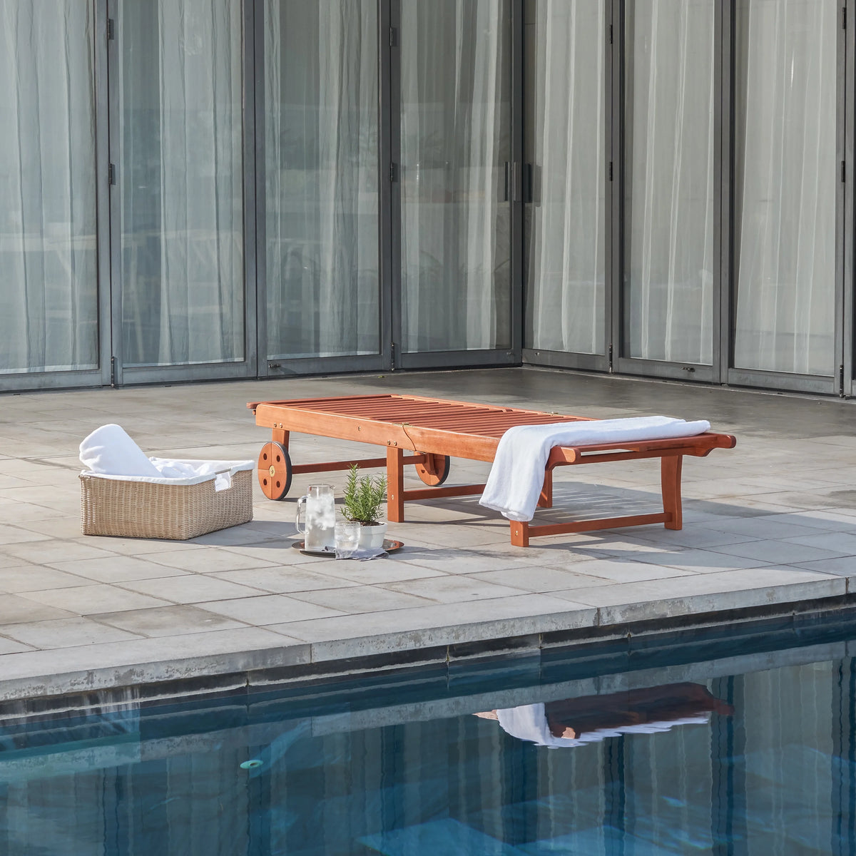 Folding Chaise Lounge I446