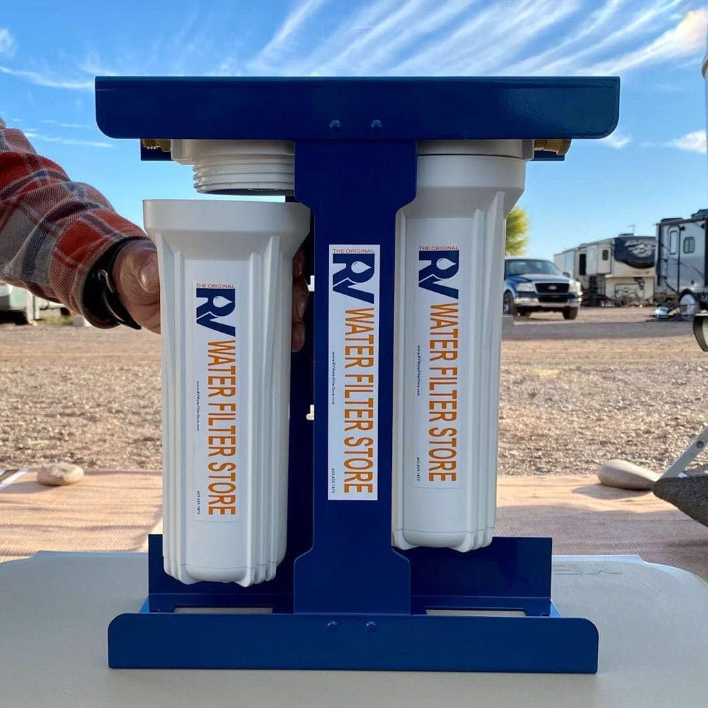 RV Water Filter System with Universal Blue Cage Mounting Bracket and Brass Hose Fittings O205