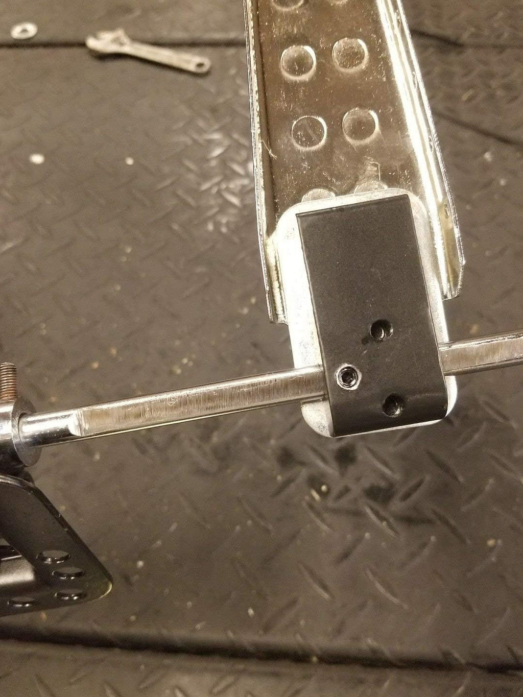 Left Foot Accelerator Gas Pedal F1846