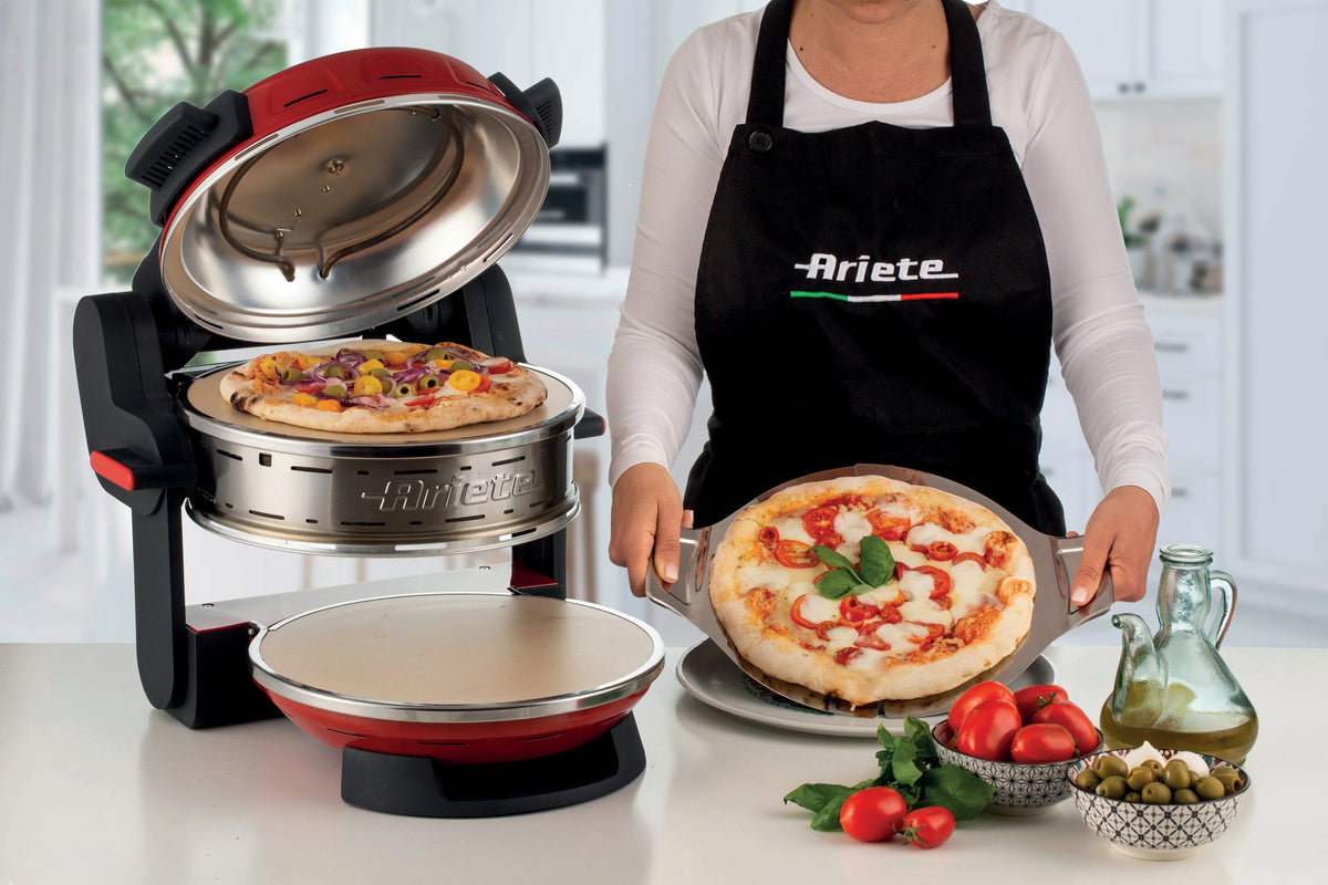 Red Pizza Oven A683